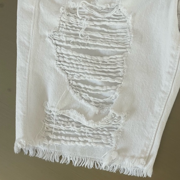 Joe’s Jeans Distressed White Bermuda Denim Shorts - Picture 8 of 15